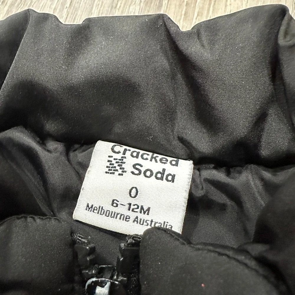 Cracked Soda Kids Black Puffer Jacket and Grey Fleece‎ Booties Set 6-12M MMXVII